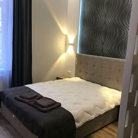 New Appartment-Studio Іn The Center Of Lviv Extérieur photo