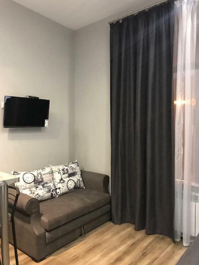 New Appartment-Studio Іn The Center Of Lviv Extérieur photo