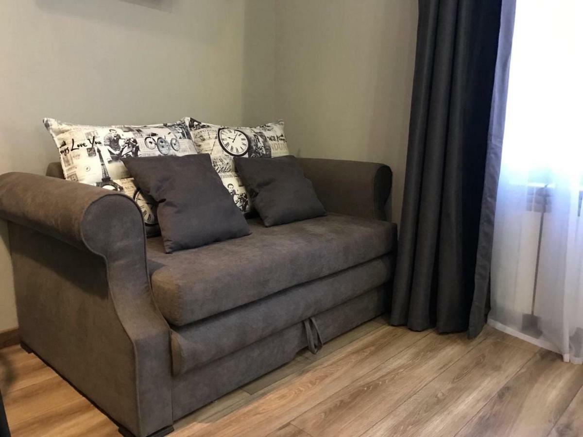 New Appartment-Studio Іn The Center Of Lviv Extérieur photo