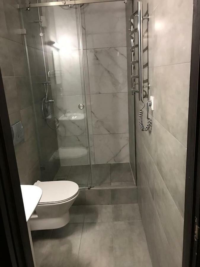New Appartment-Studio Іn The Center Of Lviv Extérieur photo
